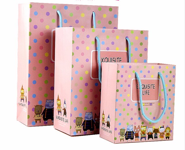手提禮品紙袋怎么營(yíng)銷？禮品紙袋廠家如何開(kāi)拓市場(chǎng)